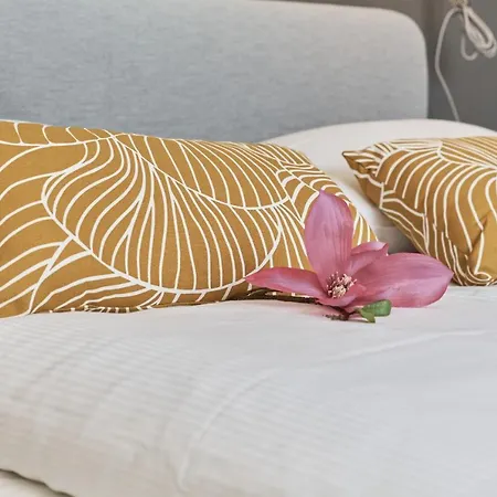 Siemianowicka With Balcony & Parking Wroclaw By Renters Apartment *
