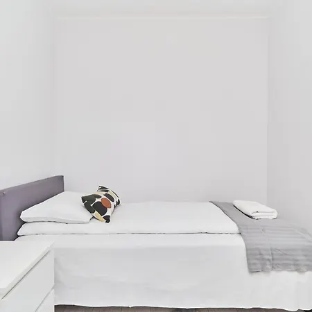Apartment Siemianowicka With Balcony & Parking Wroclaw By Renters