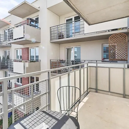 Siemianowicka With Balcony & Parking Wroclaw By Renters Apartment *